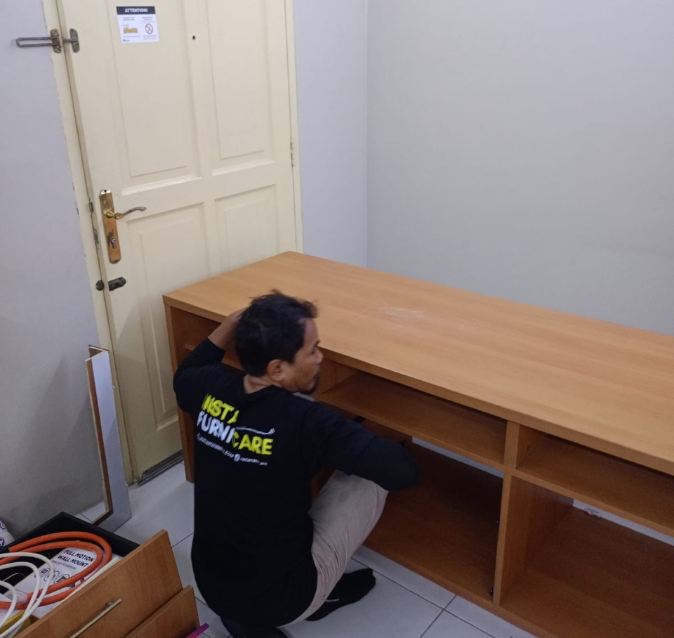 jasa bongkar pasang furniture