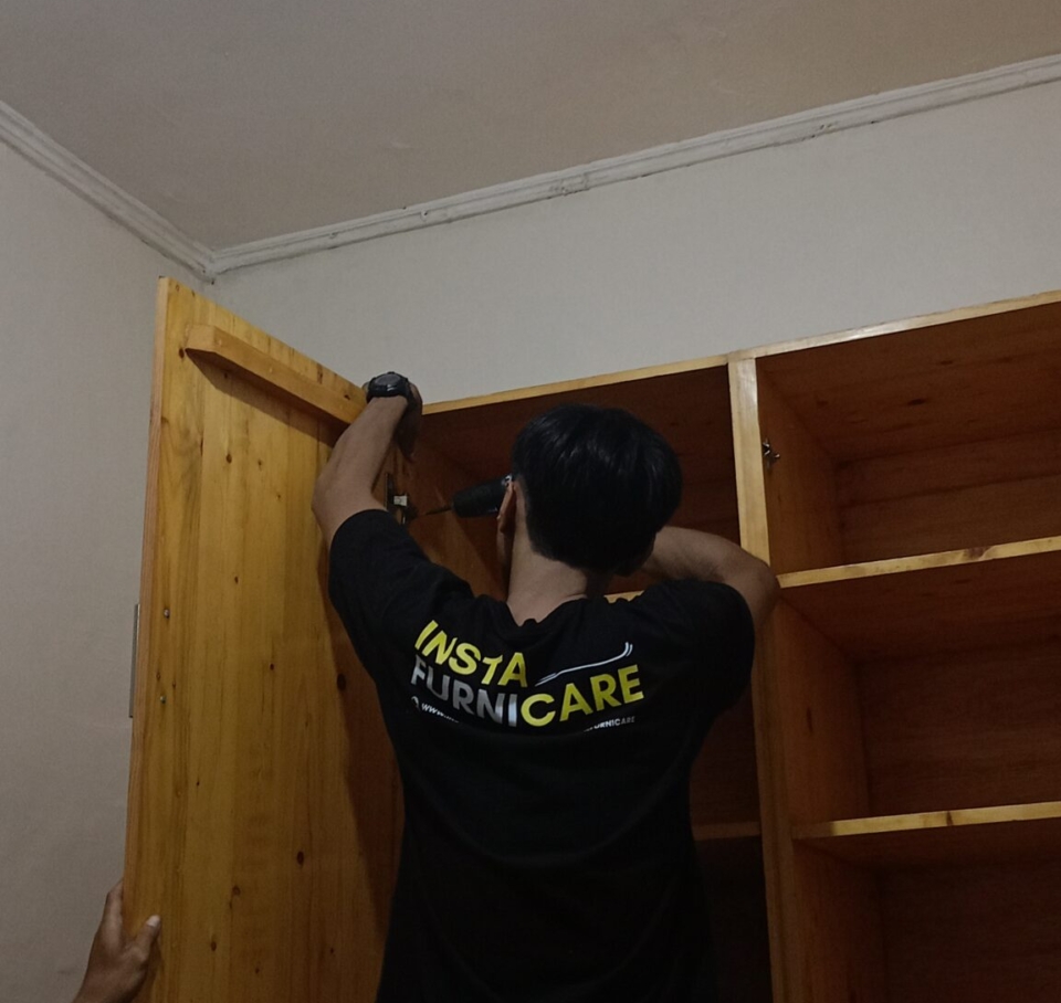 Jasa bongkar pasang furnitur