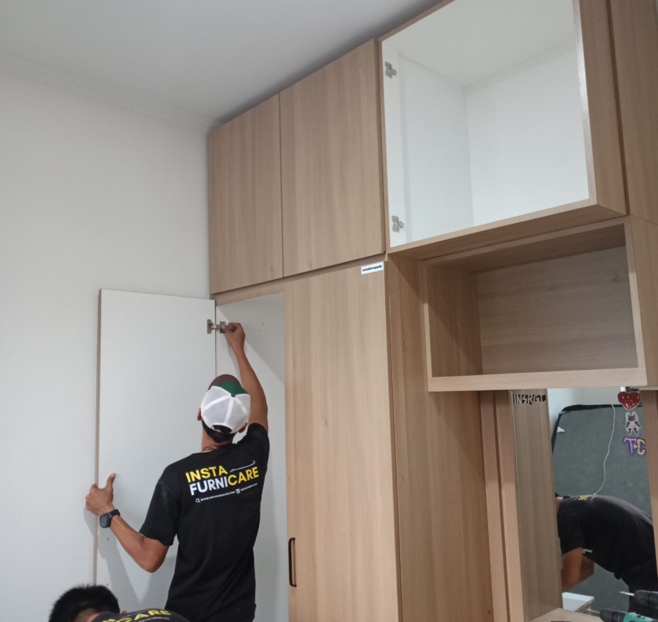 Jasa bongkar pasang furnitur