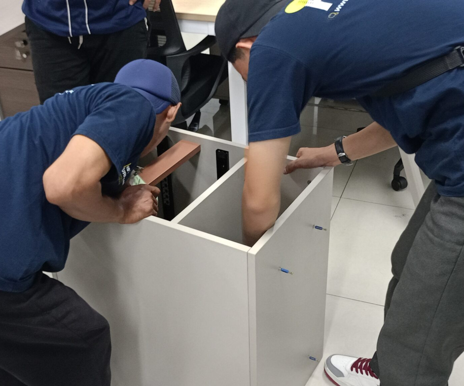 jasa bongkar pasang furniture